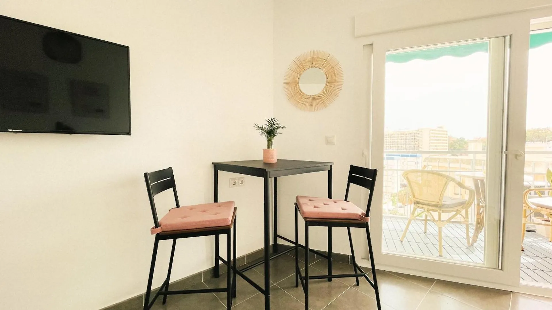 Apartamento Vistas Al Mar A 1 Min De Playa Con Parkig Gratis Benalmádena España