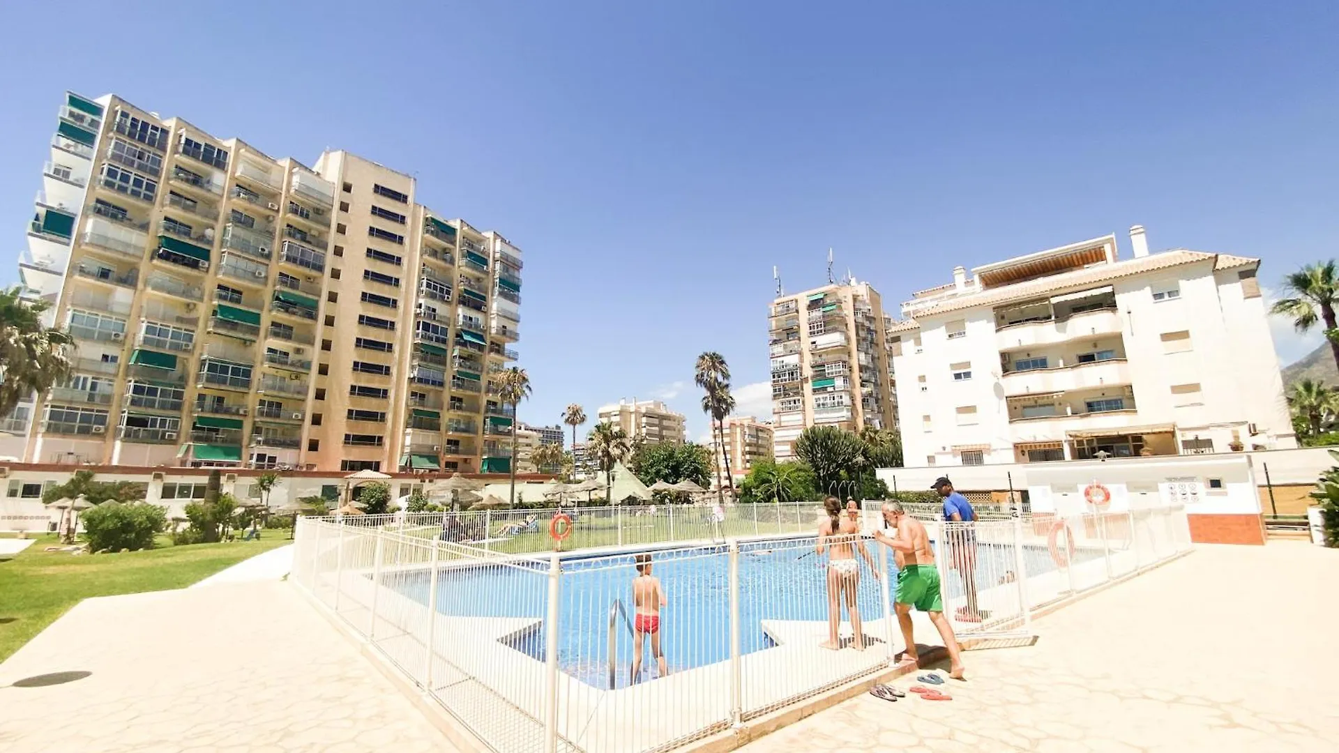 Vistas Al Mar A 1 Min De Playa Con Parkig Gratis Apartment Benalmadena 0*,